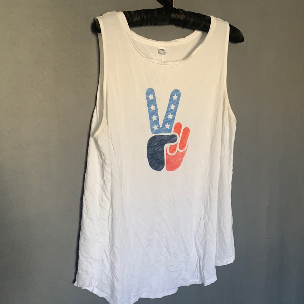 Old navy tank with hand American flag coloring